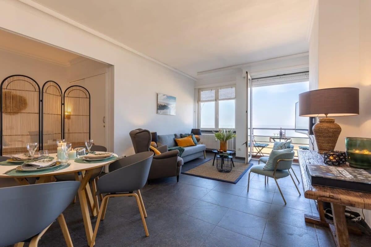 Huswell - Beautiful Spacious Studio With Frontal Sea View Knokke-Heist Exterior photo