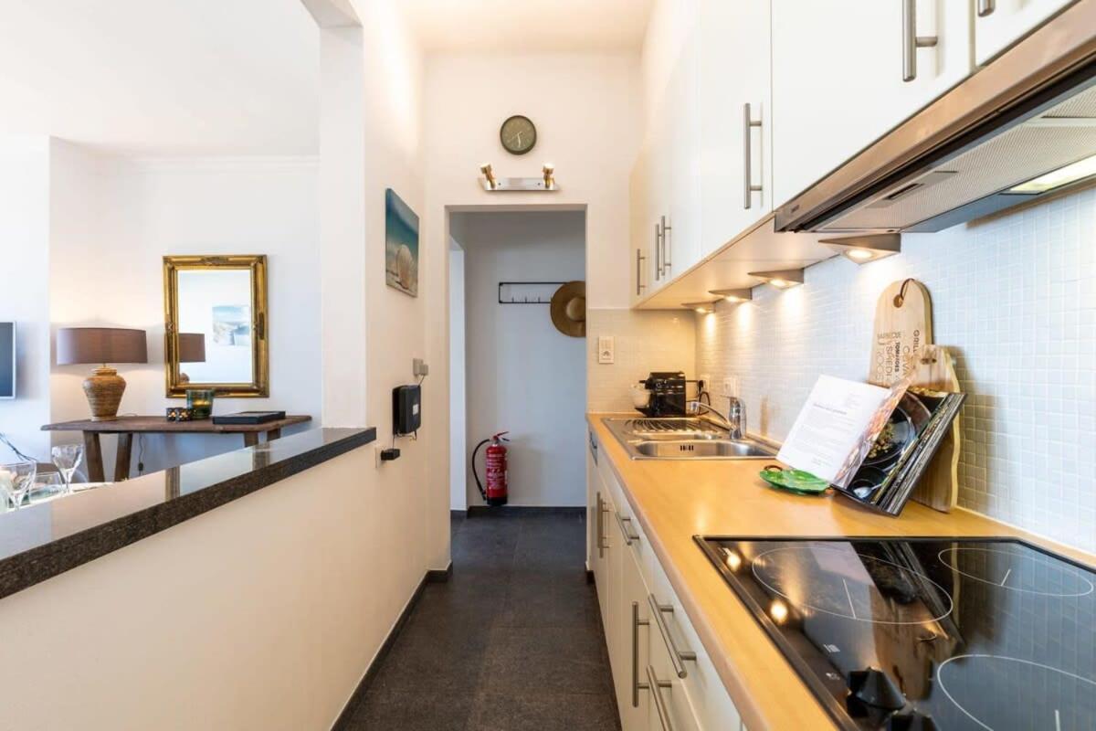Huswell - Beautiful Spacious Studio With Frontal Sea View Knokke-Heist Exterior photo